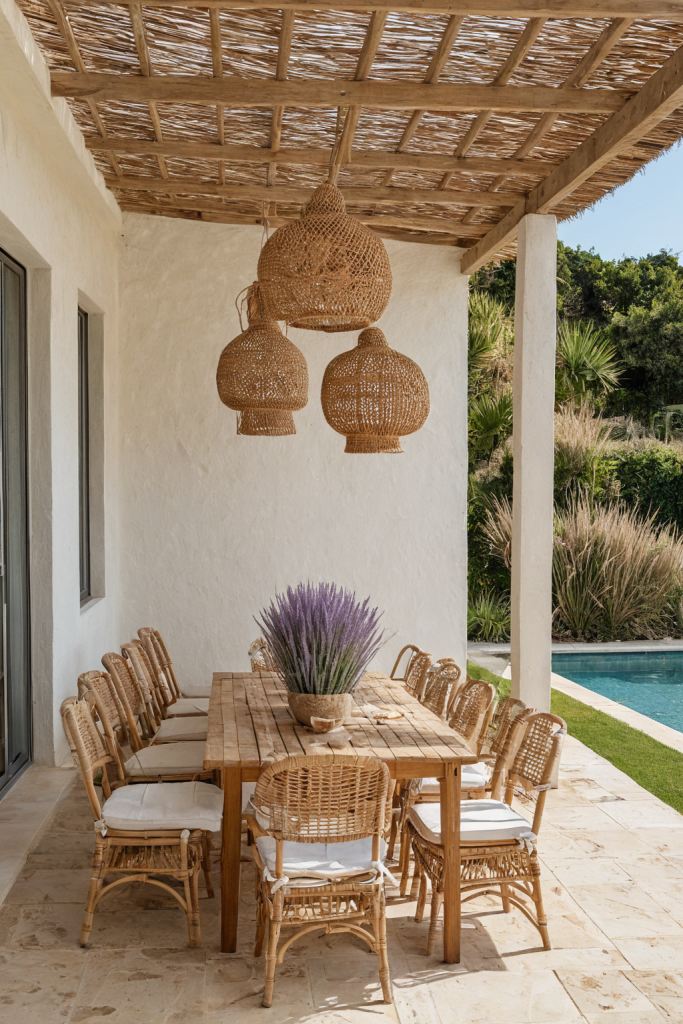 Coastal Linen Outdoor Patio — Home Decor Ideas